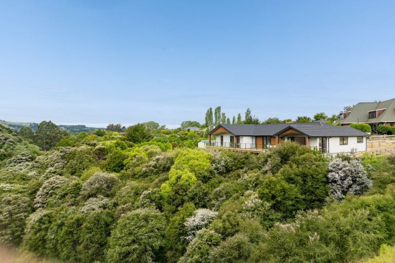 Photo of property in 17 Freyberg Road, Fairfield, Dunedin, 9018