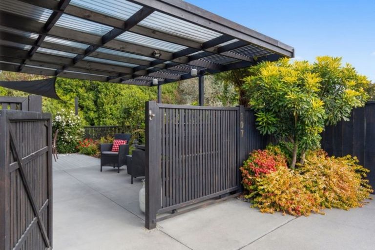 Photo of property in 107 Twin Oak Avenue, Papamoa Beach, Papamoa, 3118