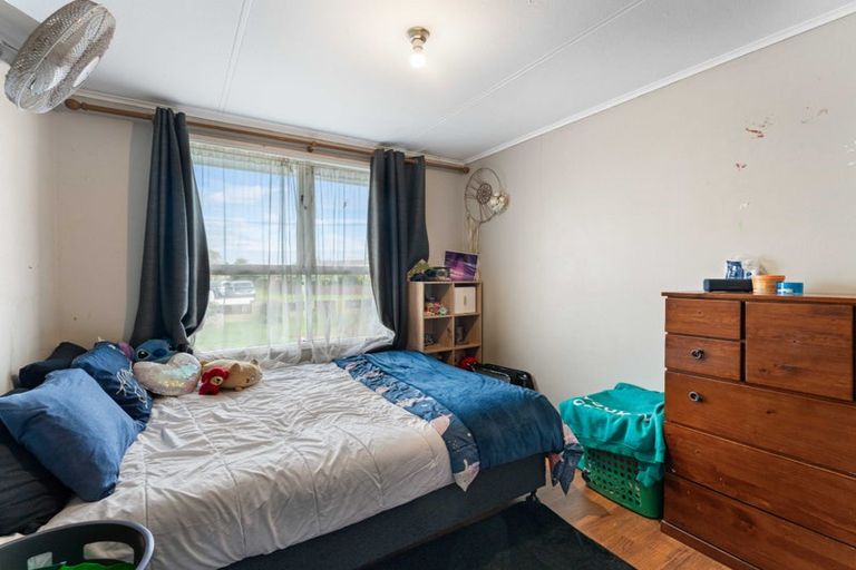 Photo of property in 39 Blake Road, Mangere East, Auckland, 2024