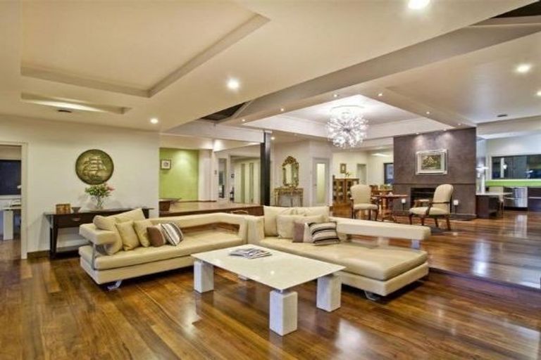 Photo of property in 14 Rahui Road, Greenhithe, Auckland, 0632