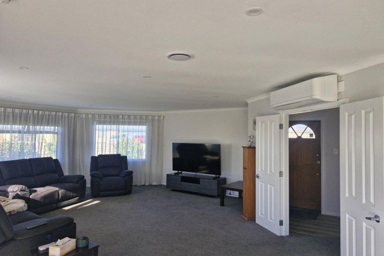Photo of property in 31 Dillon Drive, Bell Block, New Plymouth, 4312