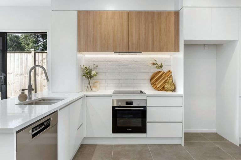 Photo of property in 3/31 Goodwin Drive, Rosehill, Papakura, 2113