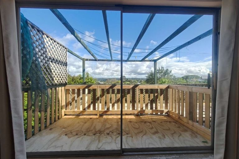 Photo of property in 37 Seon Place, Birkdale, Auckland, 0626