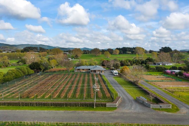 Photo of property in 85 Papaitonga Lake Road, Ohau, 5570