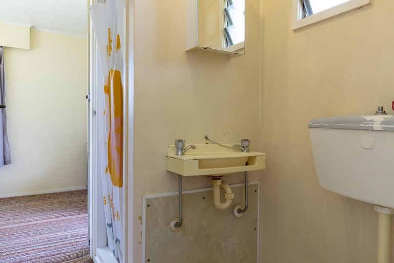 Photo of property in 103 Richmond Avenue, Richmond Heights, Taupo, 3330