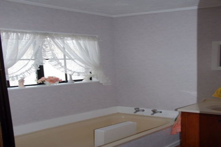 Photo of property in 2/3 Islington Street, Trentham, Upper Hutt, 5018