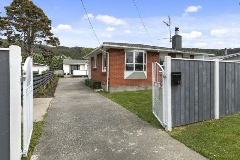 Photo of property in 71 Karamu Crescent, Wainuiomata, Lower Hutt, 5014