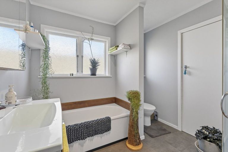 Photo of property in 21 Old Coach Road South, Otaki Beach, Otaki, 5512