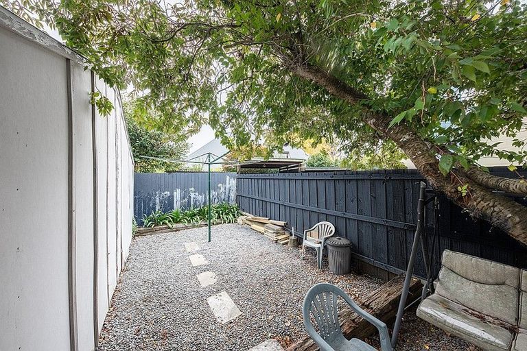 Photo of property in 2/16a Maidstone Road, Ilam, Christchurch, 8041