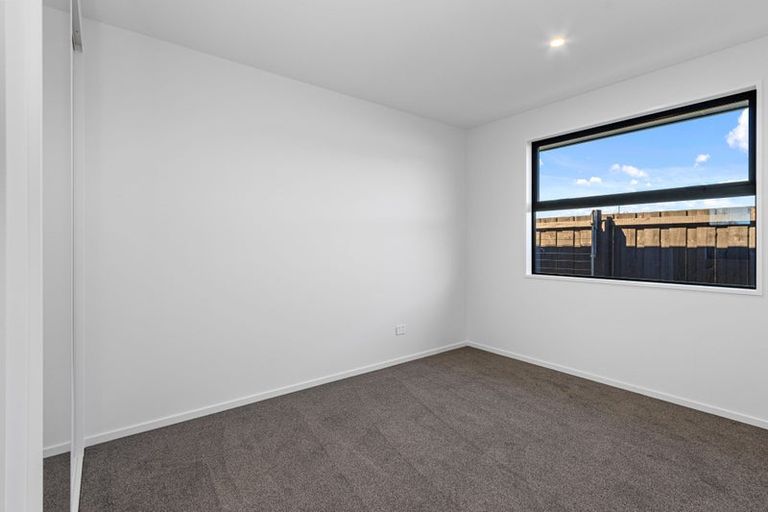 Photo of property in 5 Ligget Place, Woodend, 7610