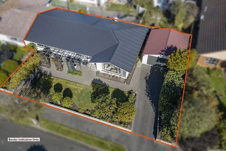 Photo of property in 3 Rachel Place, Avonhead, Christchurch, 8042