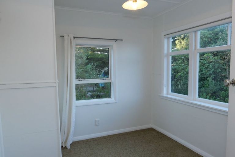 Photo of property in 61 Tutere Street, Waikanae Beach, Waikanae, 5036