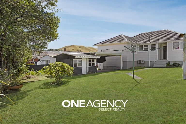 Photo of property in 101 Waihora Crescent, Waitangirua, Porirua, 5024