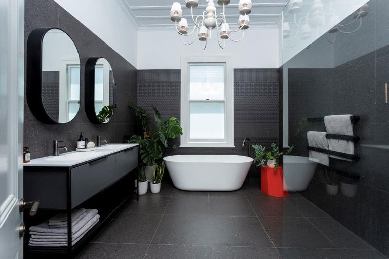 Photo of property in 11 Cheltenham Road, Devonport, Auckland, 0624