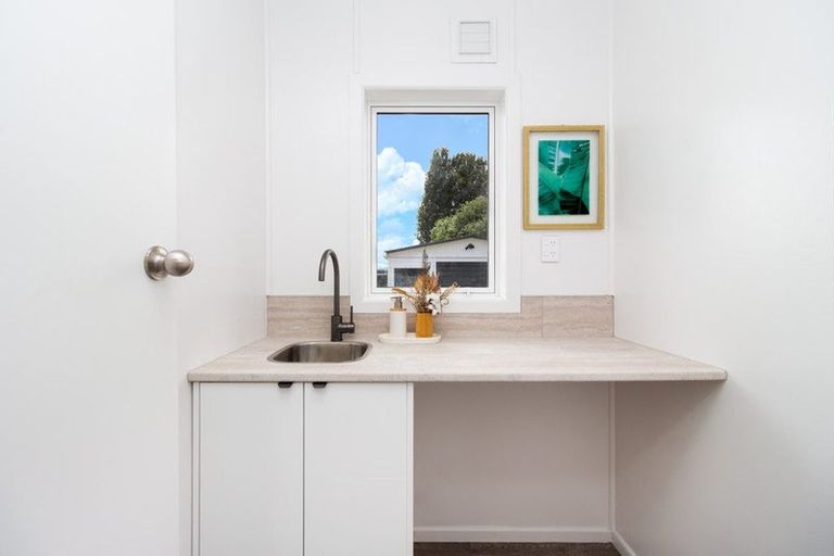 Photo of property in 12 Scott Avenue, Owhata, Rotorua, 3010