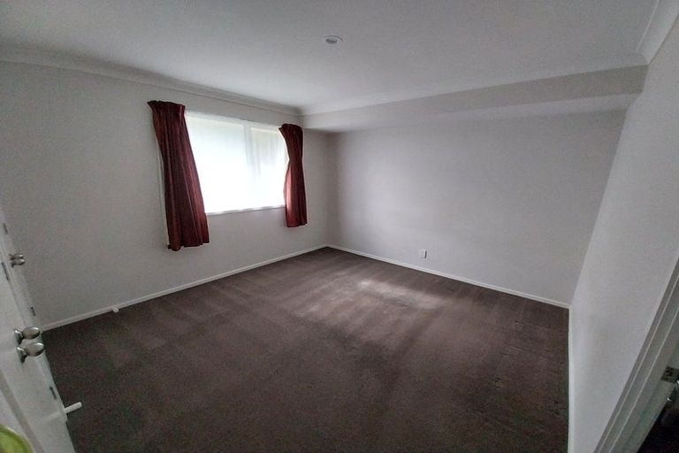 Photo of property in 57 Bluebird Crescent, Unsworth Heights, Auckland, 0632