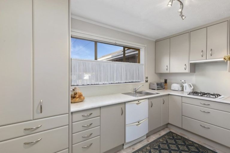 Photo of property in 7 Maire Street, Woburn, Lower Hutt, 5010