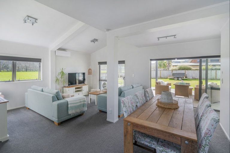 Photo of property in 27 Pacific Place, Whitianga, 3510