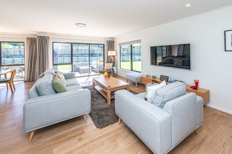 Photo of property in 25 Tirimoana Place, Otamatea, Whanganui, 4501