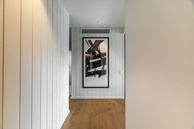 Photo of property in 17 Falconer Rise, Jacks Point, Queenstown, 9371