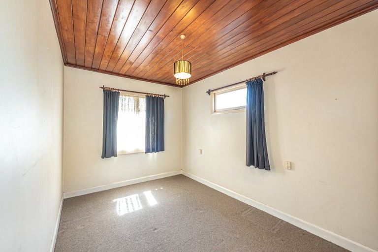 Photo of property in 10 Cavell Place, Gonville, Whanganui, 4501