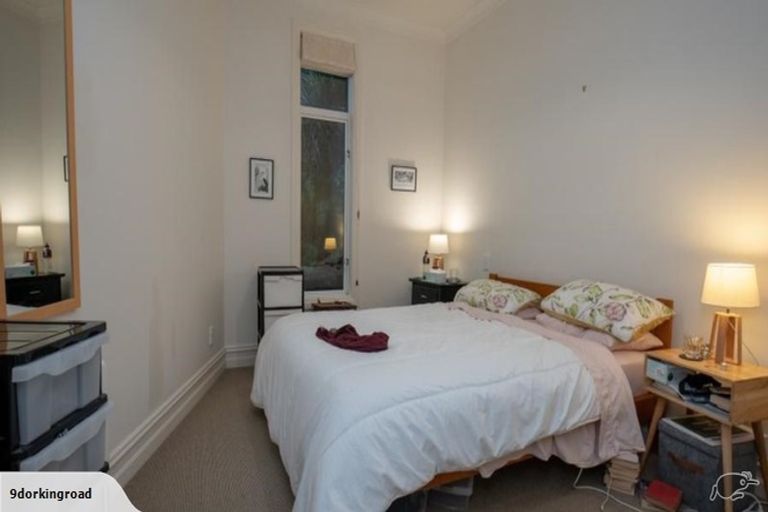 Photo of property in 11 Dorking Road, Brooklyn, Wellington, 6021