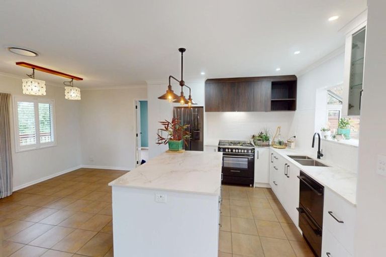 Photo of property in 3 Norna Grove, Waikawa Beach, Levin, 5573