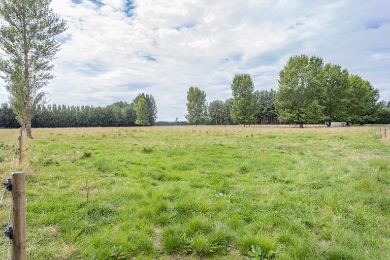 Photo of property in 32 Raddens Road, Ohoka, 7692