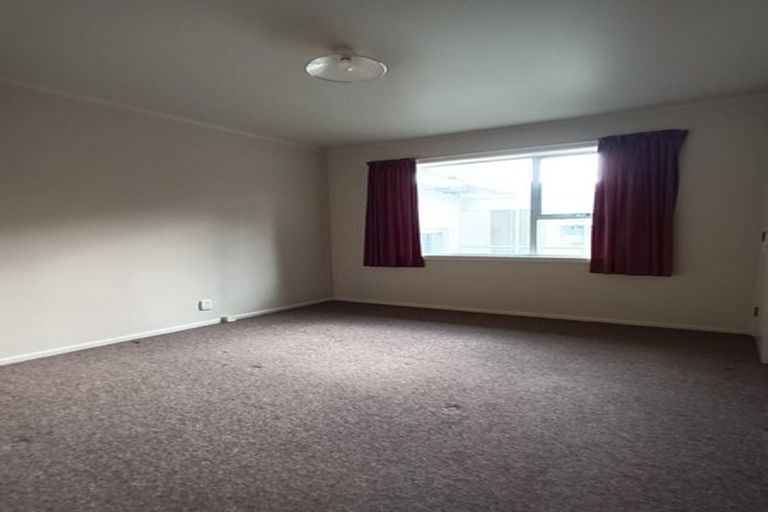 Photo of property in 23 Glamorgan Drive, Torbay, Auckland, 0630