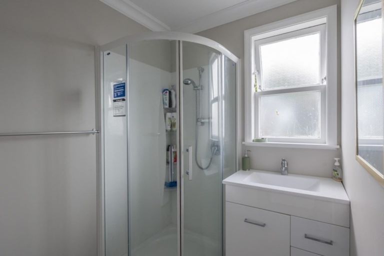 Photo of property in 9 Ferguson Street, Levin, 5510