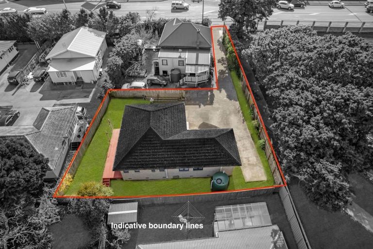 Photo of property in 92 Mangere Road, Otahuhu, Auckland, 1062