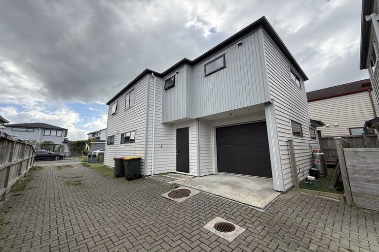 Photo of property in 1a Thomas Rielly Avenue, Hobsonville, Auckland, 0616
