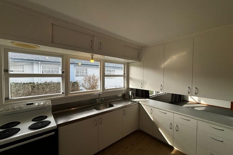 Photo of property in 92 Brois Street, Frankleigh Park, New Plymouth, 4310