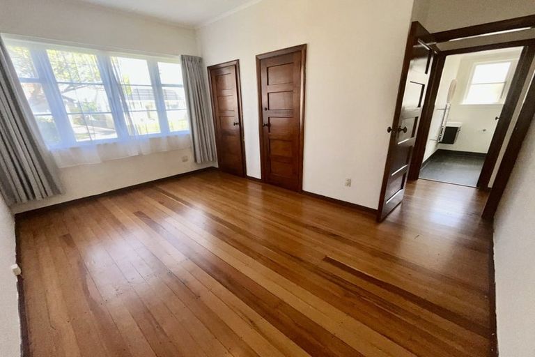 Photo of property in 17 Hall Crescent, Epuni, Lower Hutt, 5011