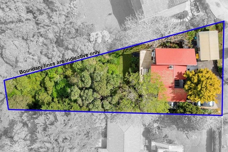 Photo of property in 132 Carlisle Road, Northcross, Auckland, 0632