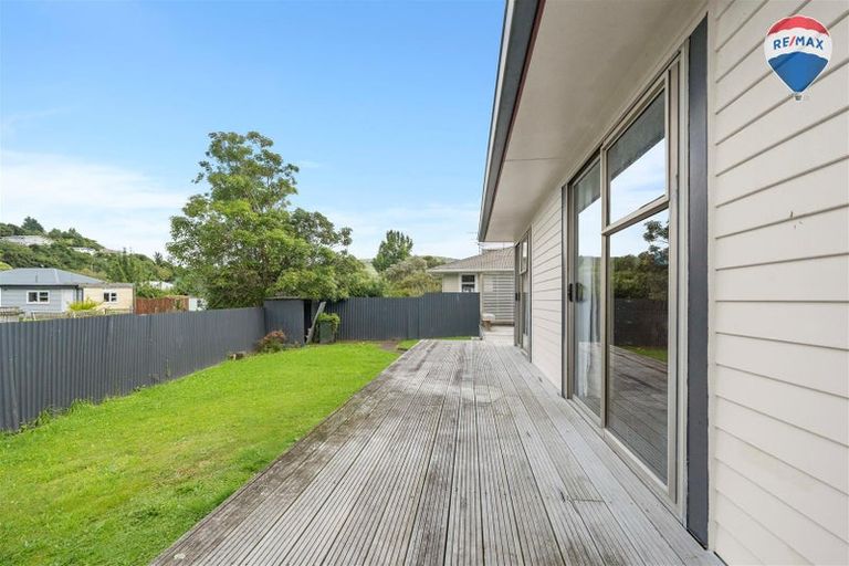 Photo of property in 88 Thomas Street, Stokes Valley, Lower Hutt, 5019