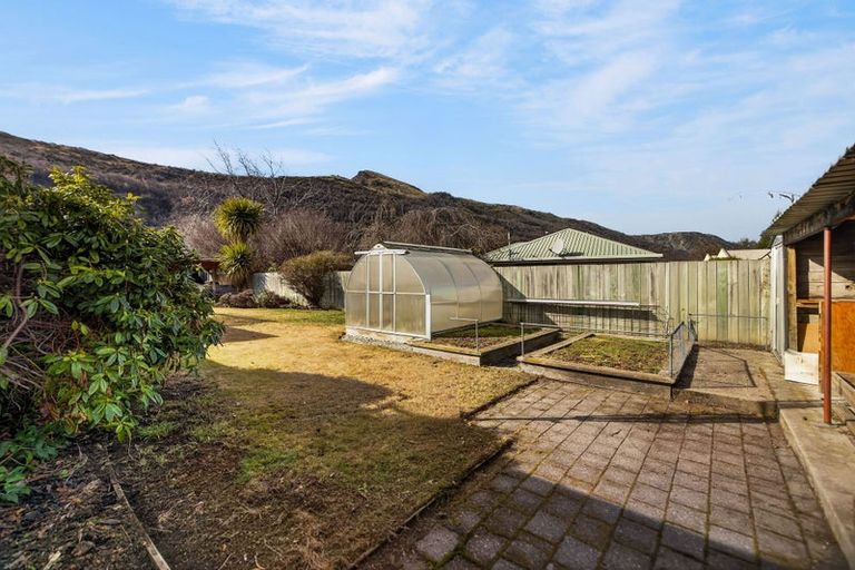 Photo of property in 11 Elva Dawson Place, Arrowtown, 9302