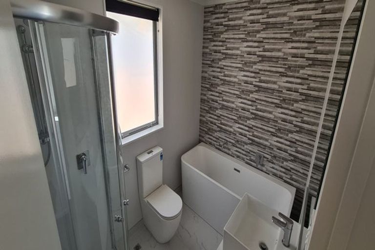 Photo of property in 15 Arahi Place, Rototuna North, Hamilton, 3210