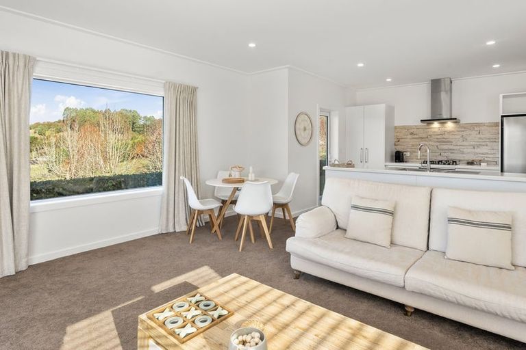 Photo of property in 2/21 Highland Drive, Acacia Bay, Taupo, 3385