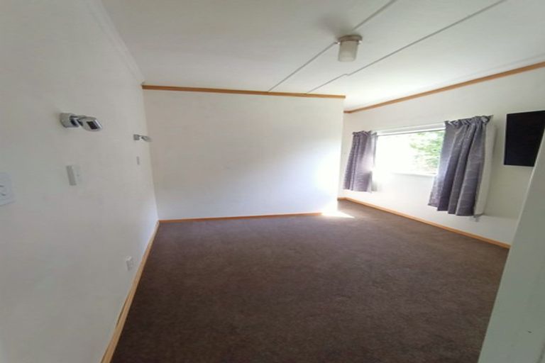 Photo of property in 2 Church Hill Road, Green Island, Dunedin, 9018