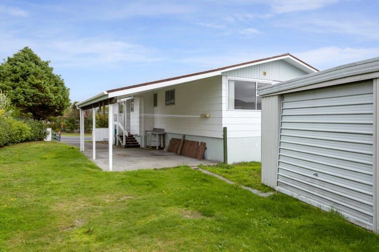 Photo of property in 54 Richmond Avenue, Richmond Heights, Taupo, 3330