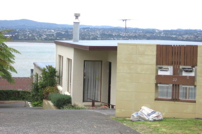 Photo of property in 1/33 Sea Vista Avenue, Beach Haven, Auckland, 0626