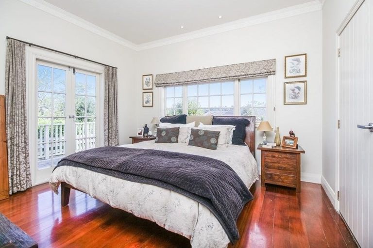 Photo of property in 120 Vaughans Road, Long Bay, Albany, 0792