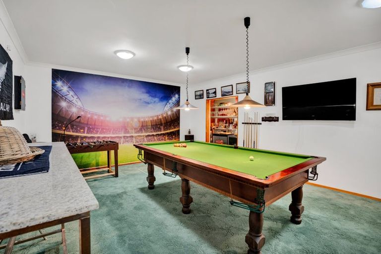 Photo of property in 3 Fairfax Terrace, Frankleigh Park, New Plymouth, 4310