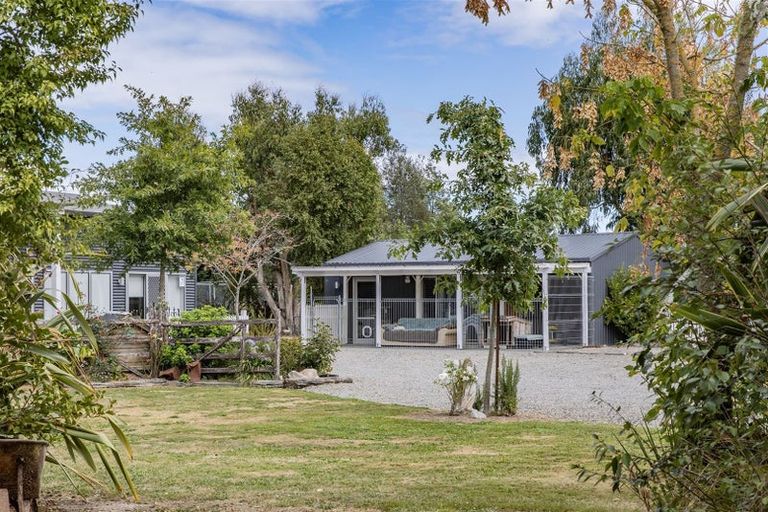 Photo of property in 27 Loburn Whiterock Road, Loburn, Rangiora, 7472