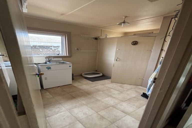 Photo of property in 72 Tipahi Street, Nelson South, Nelson, 7010