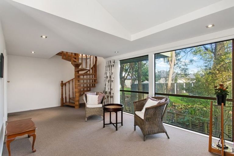 Photo of property in 34b Highland Place, Avonhead, Christchurch, 8042