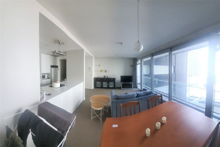 Photo of property in Montreaux Apartments, 2j/164 The Terrace, Wellington Central, Wellington, 6011