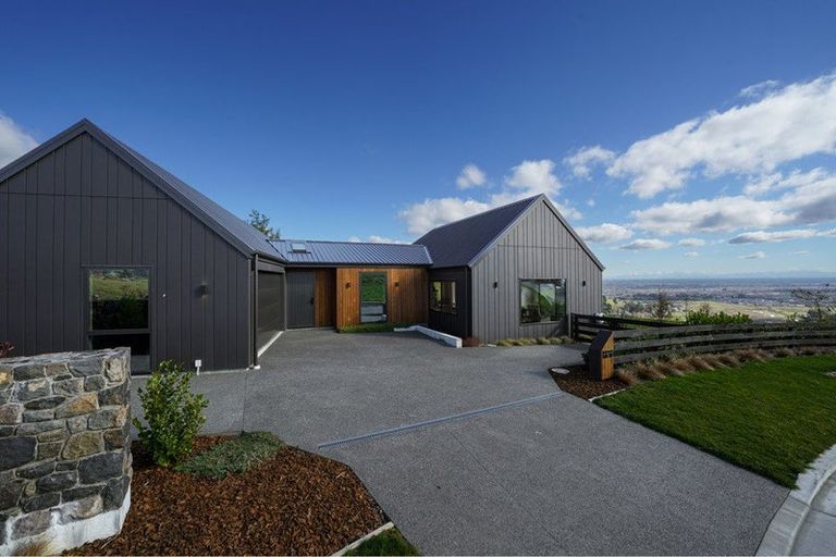 Photo of property in 1 Eaglesfield Close, Westmorland, Christchurch, 8025