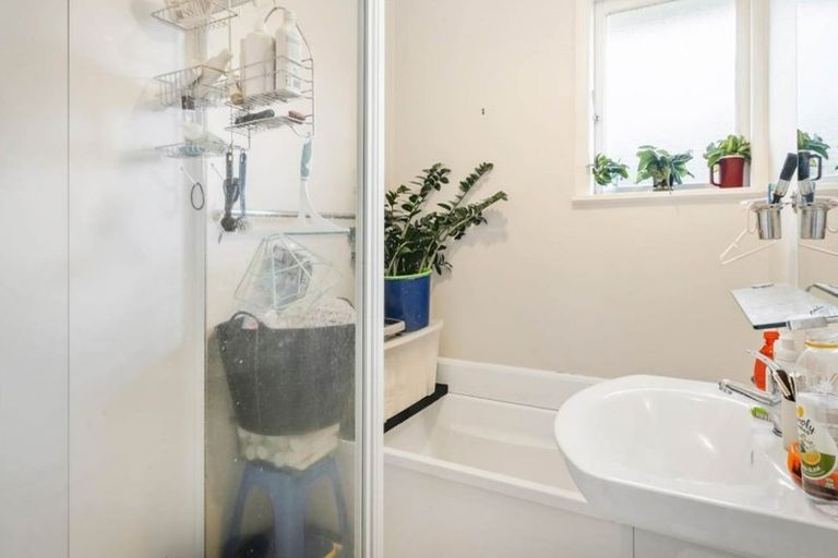 Photo of property in 92 Mahia Road, Manurewa, Auckland, 2102